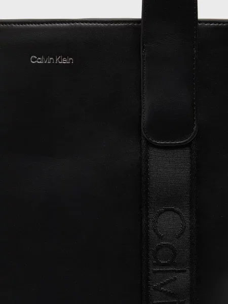 Сумка Calvin Klein с ремешками черная