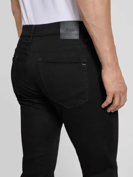 Jeansy z 5 model ‘CHUCK’ Brax czarne