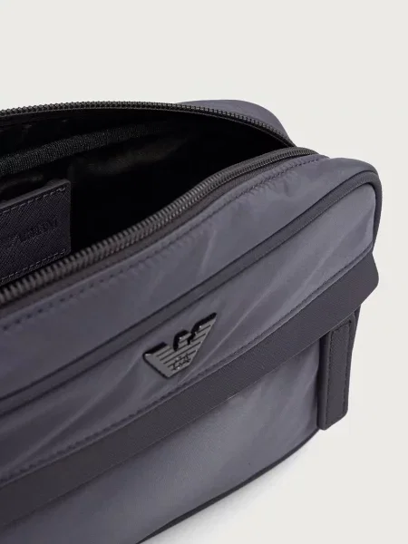 Emporio Armani férfi kozmetikai táska szürke