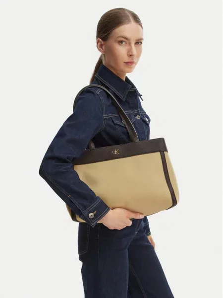 Calvin Klein Torbica Ck Canvas Medium Tote bež