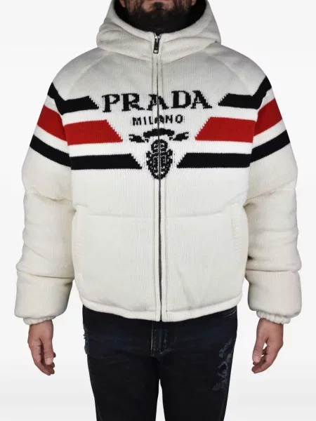 Geacă cu puf Prada cu glugă cu autograf alb
