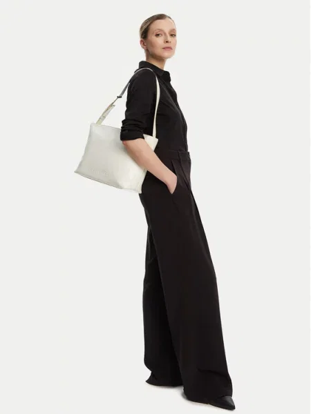 Дамска чанта Calvin Klein Embossed Logo Medium Shopper Кремав бежово