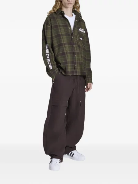 Grafický plátěné tričko Adidas s kulatým výstřihem šedé