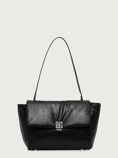 Calvin Klein Geantă Emblem Hw Padded Satchel negru