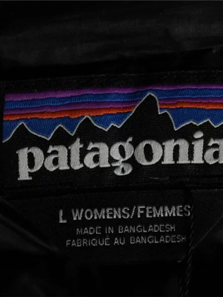 Geacă cu puf Patagonia negru