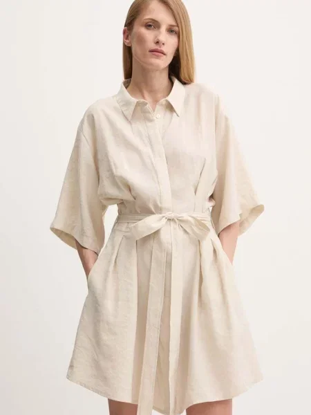 Рокля Answear Lab къса разкроена бежово