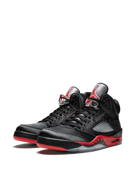 Retro stiliaus sportbačiai Jordan 5 Retro satino juoda