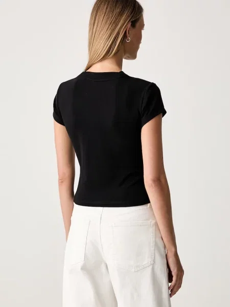 Adidas T-shirt z Essentials czarna