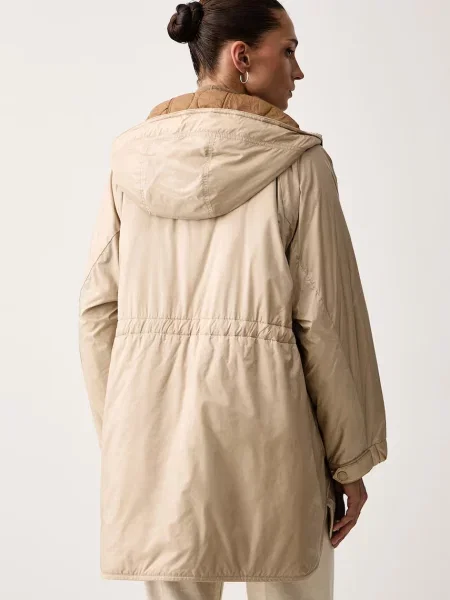 Dzseki Weekend Max Mara bézs