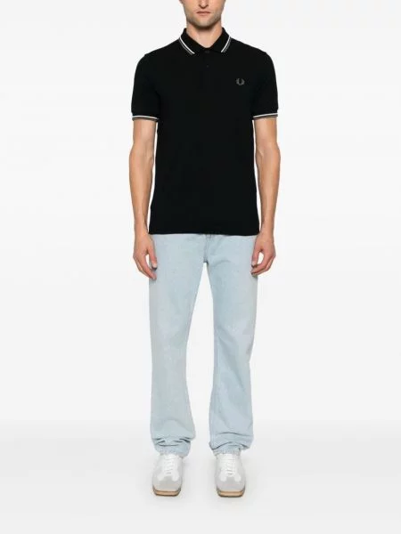 Поло тениска Fred Perry бродирана черно