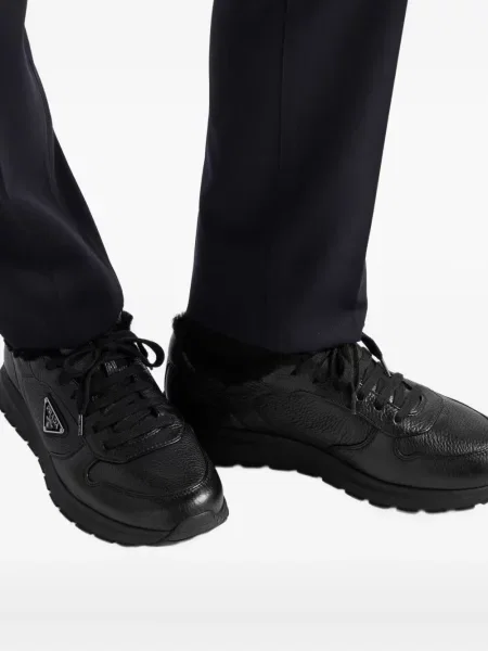 Sneakerși Prada din piele negru