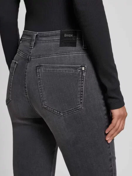 Jeansy o kroju slim fit z efektem znoszenia model ‘MARY THERMO’ Brax