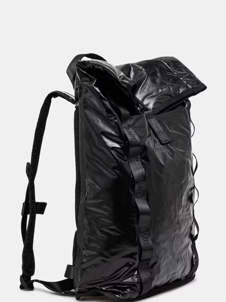 Однотонный большой рюкзак Rains черный