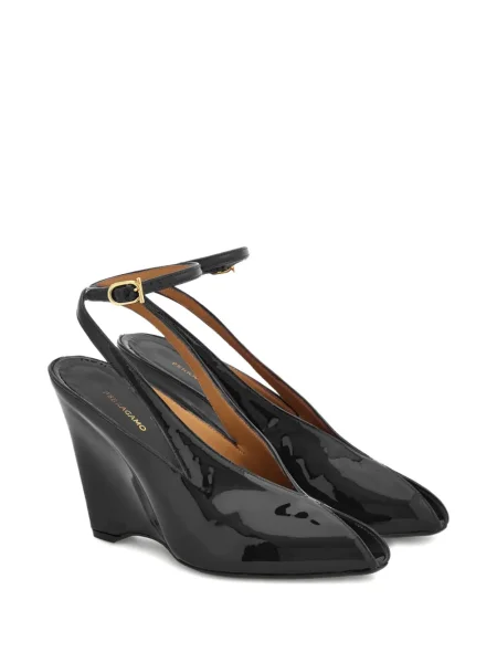 Pantofi cu toc Ferragamo cu pană negru