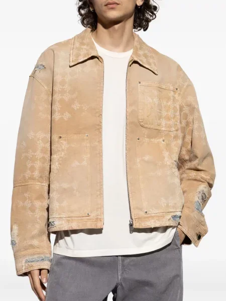 Яке Amiri с протрити краища