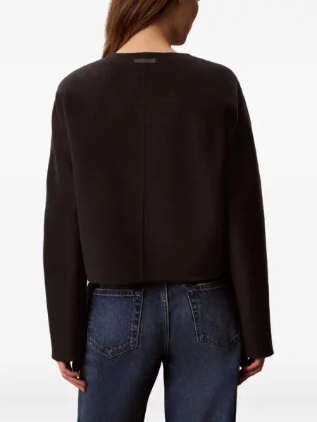Geacă Calvin Klein cu decolteu în V maro
