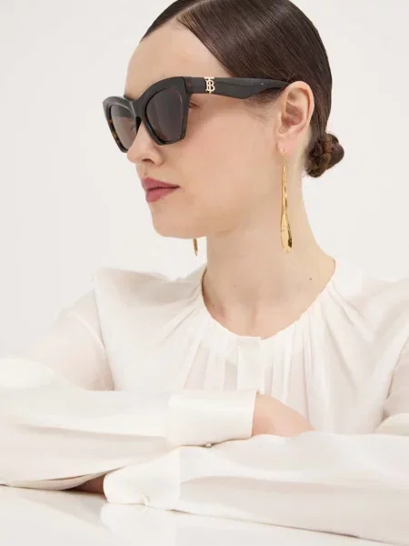 Burberry okulary przeciwsłoneczne brązowy