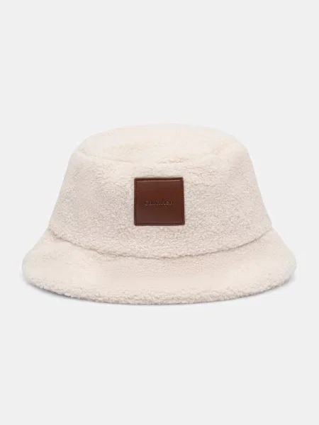 Kapelusz Calvin Klein All-Over Sherpa W/ Patch Bucket BIRCH OS brązowy