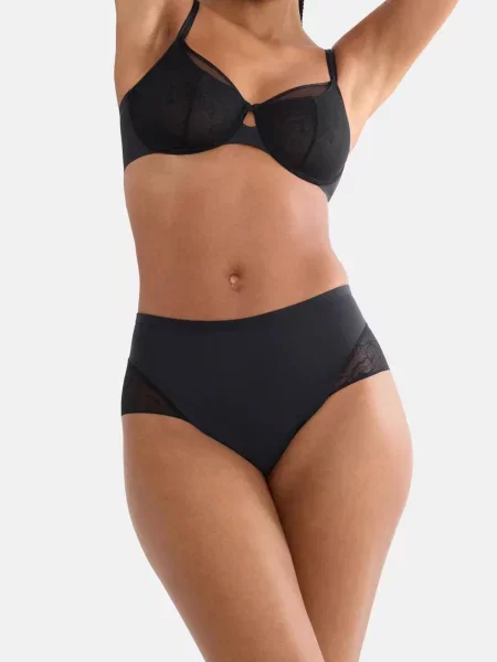 TRIUMPH Nohavičky Comfort Contour' čierna