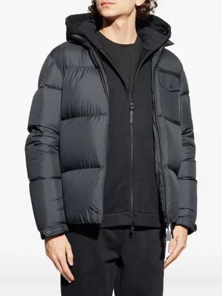Matlasat geacă cu puf Moncler negru