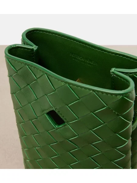 Kožená crossbody kabelka Bottega Veneta zelená
