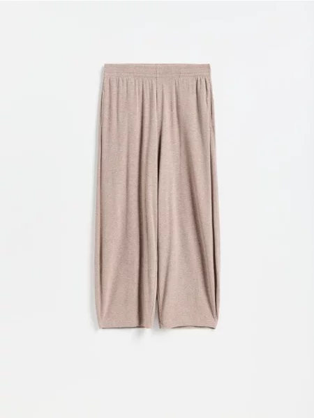 Reserved Pantaloni de trening cu conținut ridicat de bej