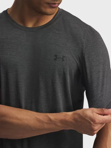 Футболка Under Armour чорна