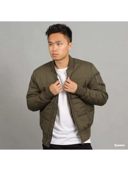 Яке Urban Classics Basic Quilt Bomber Jacket Olive S черно
