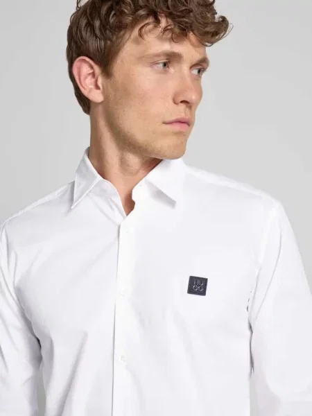 Koszula casualowa o kroju slim fit z mieszanki bawełny model ‘ERMO’ Hugo biała