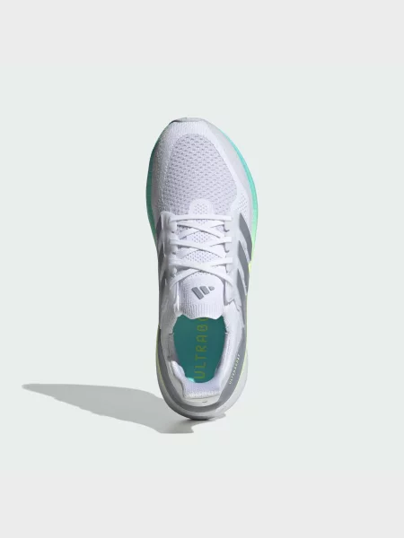 Кроссовки Adidas UltraBoost белые