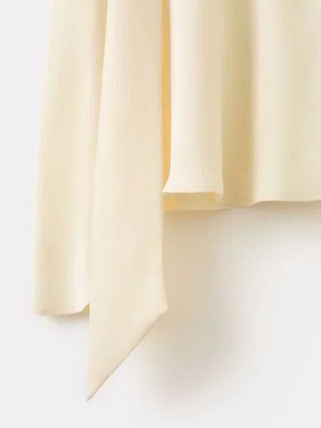 Блуза MANGO молочний