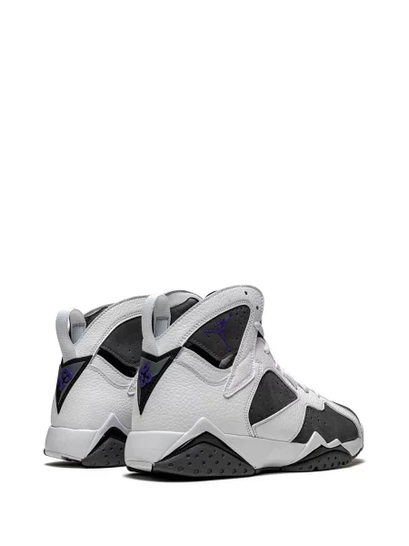 Retro tenisky Jordan bílé