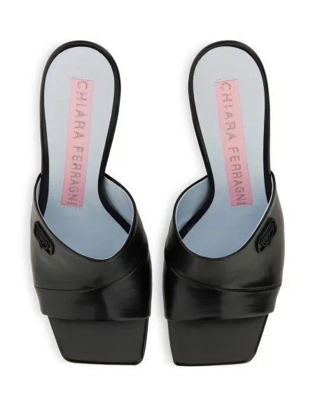 Sandale Chiara Ferragni cu vârf pătrat negru