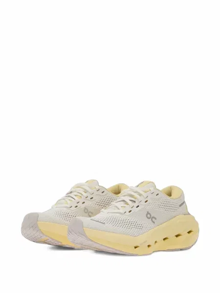 Sneakerși On