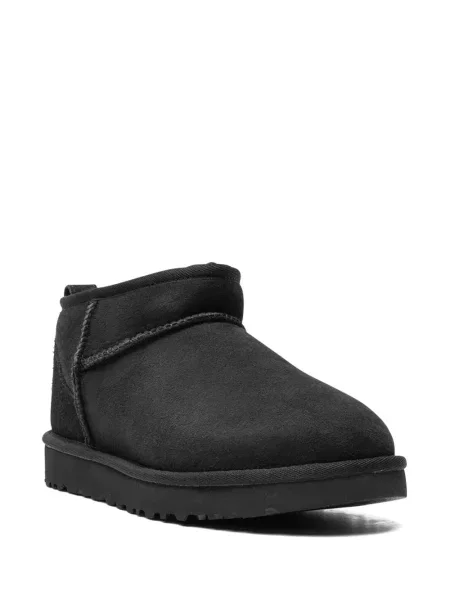 Semišové klasické mini kotníkové boty Ugg černé