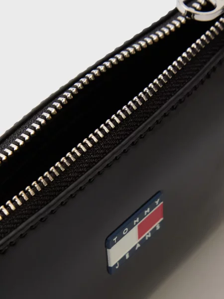 Рюкзак Tommy Jeans черный