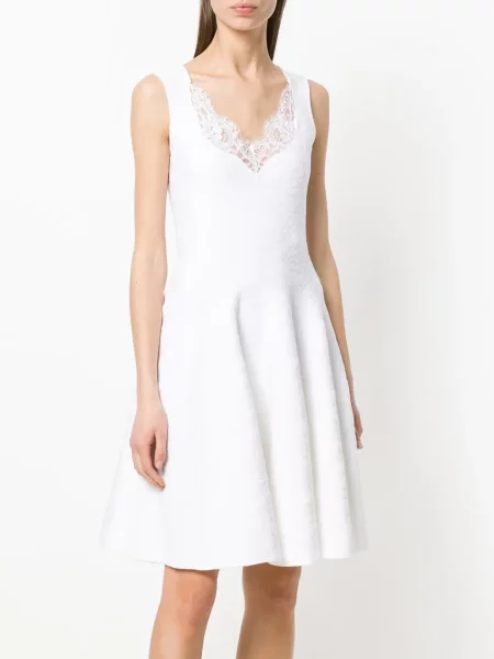 Rochie Givenchy din dantelă de costum alb