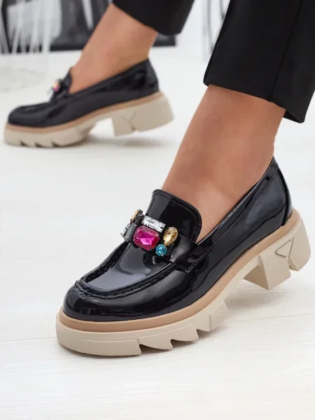 Mocasini Resti de lac cu strasuri negru