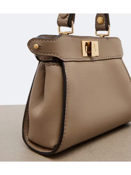 Top Fendi din piele bej