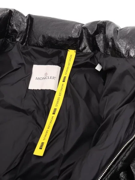 Geacă cu puf Moncler negru