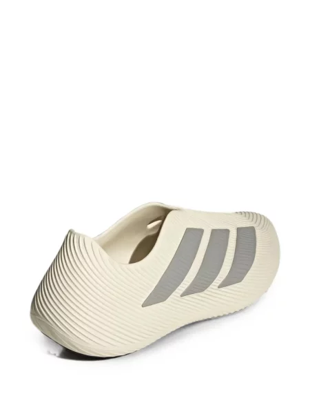 Slip-on шорти Adidas бродирани синьо