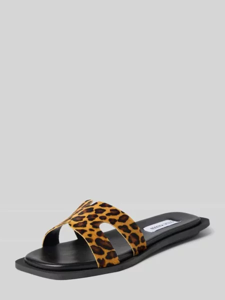 Kapcie z prawdziwej skóry ze zwierzęcym nadrukiem na całej powierzchni model Sofia' Steve Madden