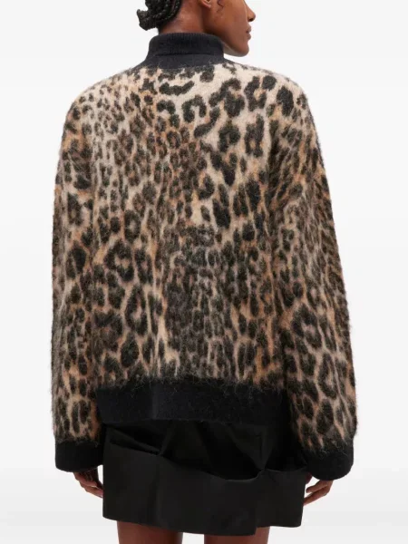 Cardigan Ganni cu imagine cu model leopard
