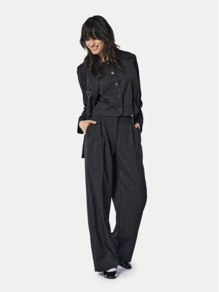 ONLY Pantaloni din Reina Straight Fit negru
