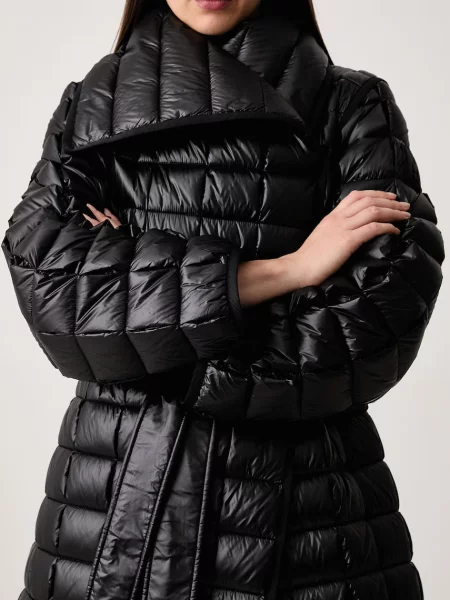 Пуховик Mackage