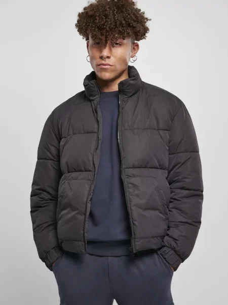 Яке Urban Classics черно