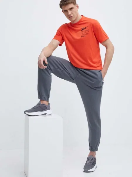 Футболка Reebok з принтом помаранчевий