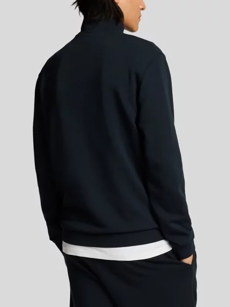 Суитчър Lyle & Scott с автограф черно