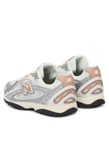 New Balance Sneakersy Strieborná