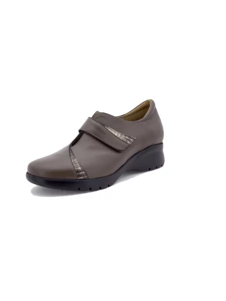 Pantofi Piesanto maro